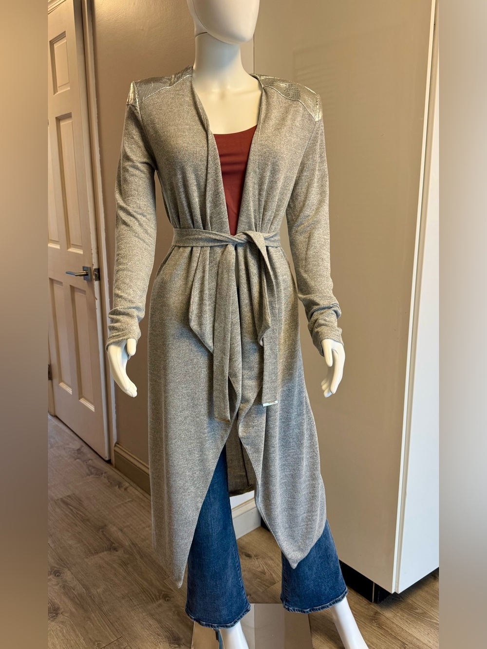 RUNAWAY Gray Knit Zip-Front Top size M/8